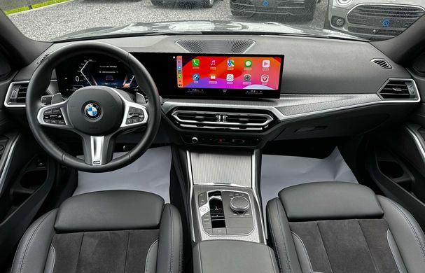 BMW 330i Touring M 180 kW image number 6