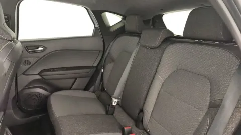 Car image 25