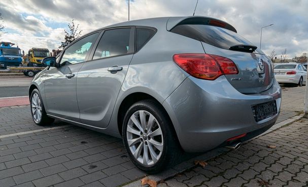 Opel Astra 1.4 Turbo 150 Jahre Opel 103 kW image number 4