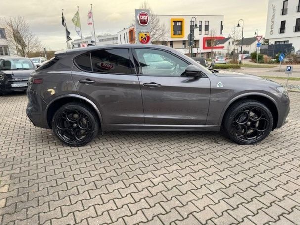 Alfa Romeo Stelvio V6 2.9 Bi-Turbo Quadrifoglio 375 kW image number 11