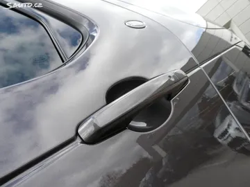 Car image 44