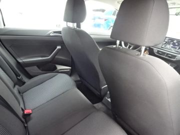 Car image 36