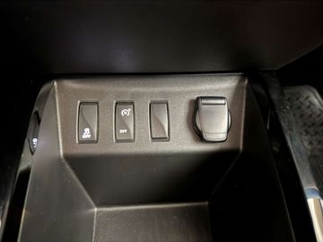 Car image 30