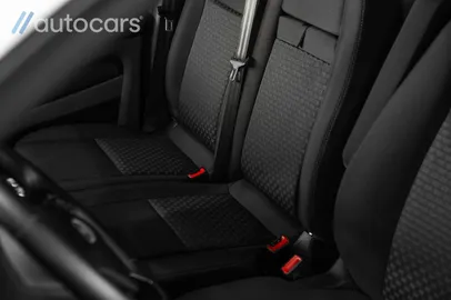 Car image 31