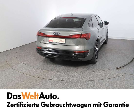 Audi Q8 55 quattro e-tron Business 250 kW image number 4