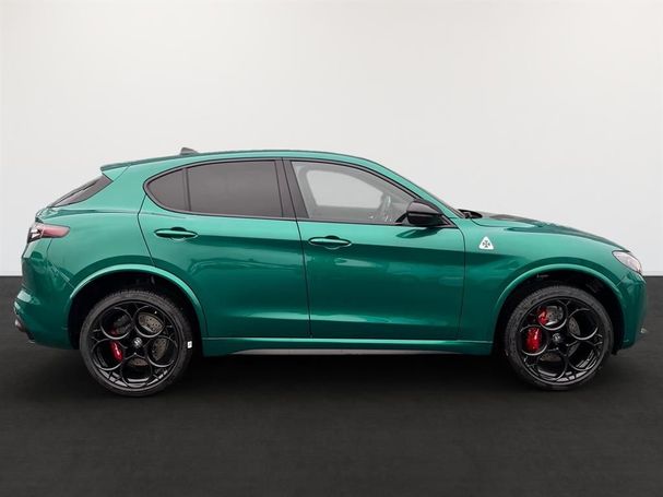 Alfa Romeo Stelvio Quadrifoglio 2.9 V6 382 kW image number 3