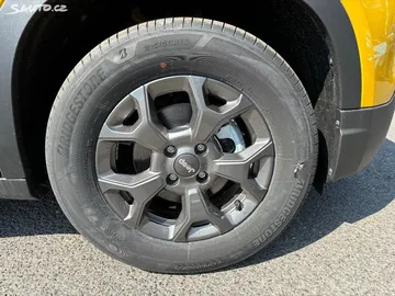 Car image 39
