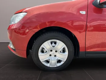 Car image 20