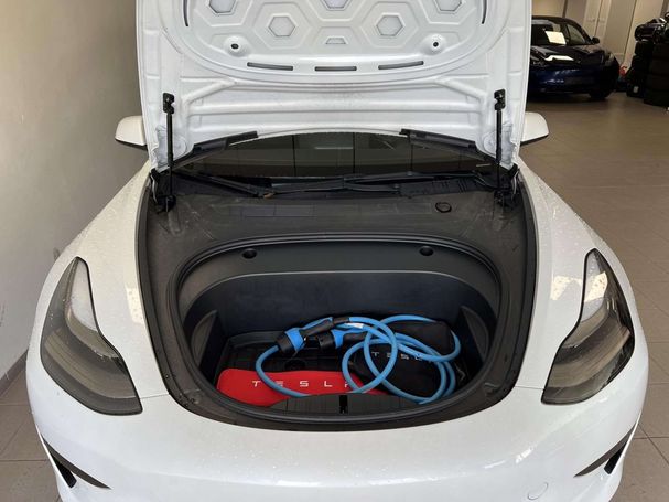 Tesla Model 3 60 Plus 175 kW image number 15