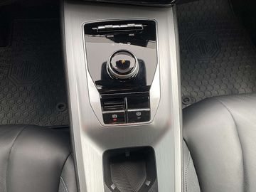 Car image 37