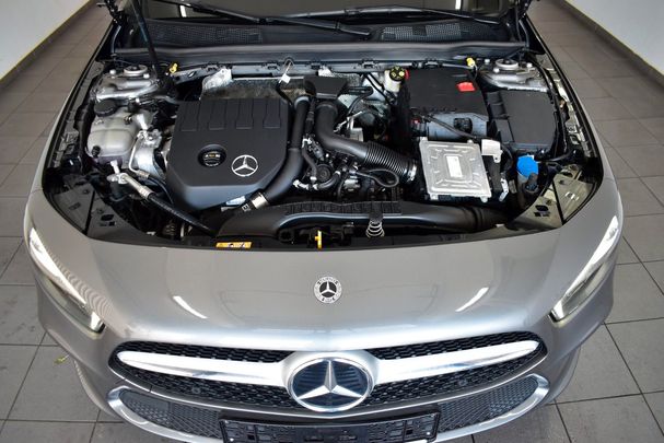 Mercedes-Benz A 180 100 kW image number 21