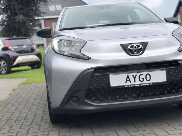 Toyota Aygo X 1.0 VVT-i CVT 53 kW image number 11