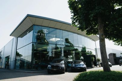 Car image 40