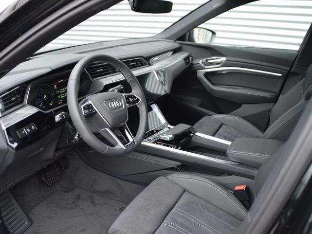 Audi Q8 50 quattro e-tron S-line 250 kW image number 12