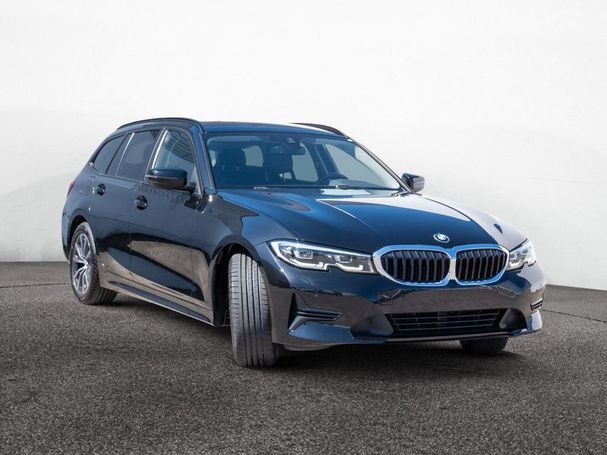 BMW 330 e Touring Advantage 215 kW image number 2