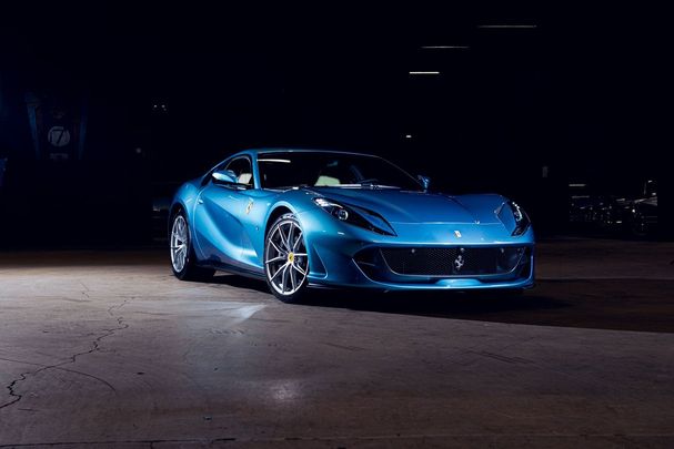 Ferrari 812 Superfast 588 kW image number 3