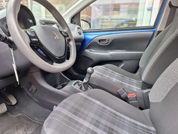 Car image 21