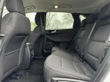 Car image 36