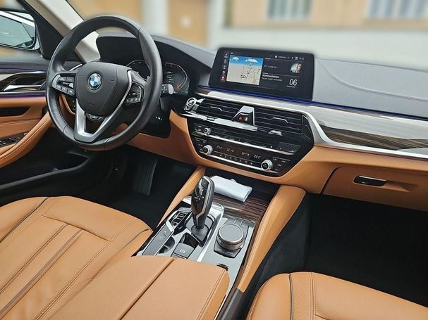 BMW 530d Touring xDrive 195 kW image number 21