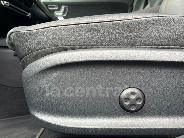 Mercedes-Benz A 180 100 kW image number 23