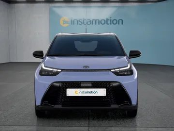 Car image 3