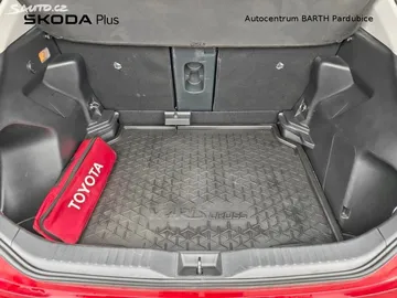Car image 22
