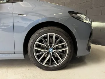 Car image 47