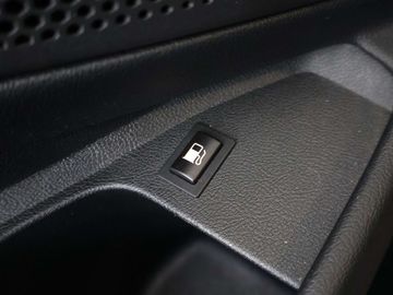 Car image 41