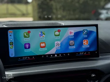 Car image 35