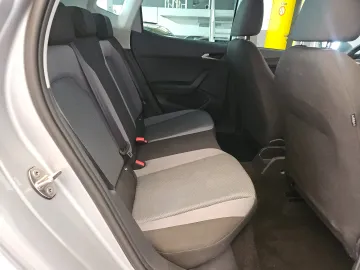 Car image 25