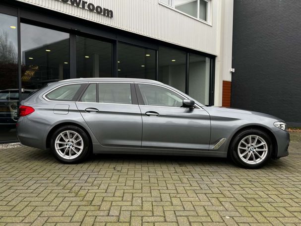 BMW 520i Touring 135 kW image number 24