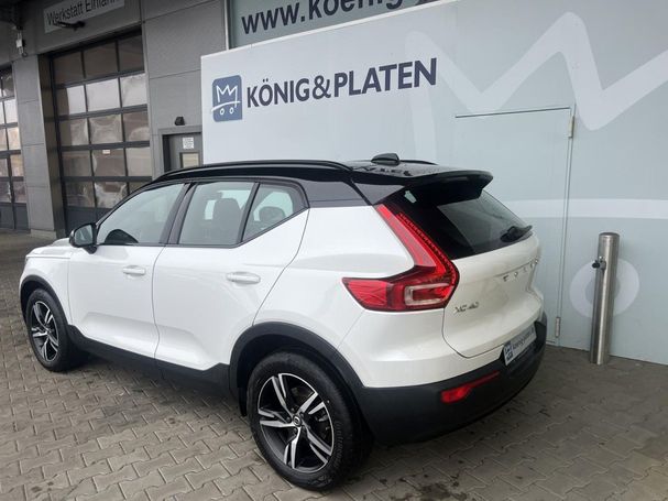 Volvo XC40 B5 R Design AWD 184 kW image number 4