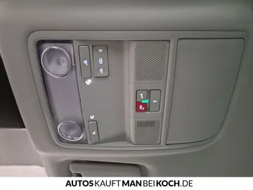 Car image 33