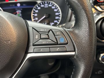 Car image 26