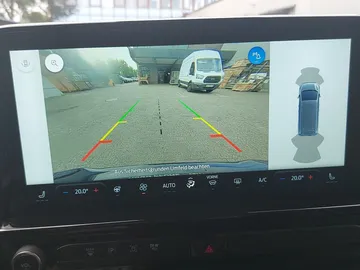 Car image 27