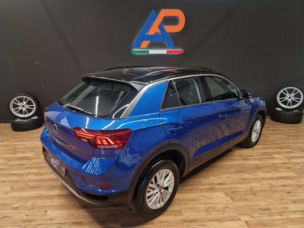 Volkswagen T-Roc 1.0 TSI T-Roc 81 kW image number 4