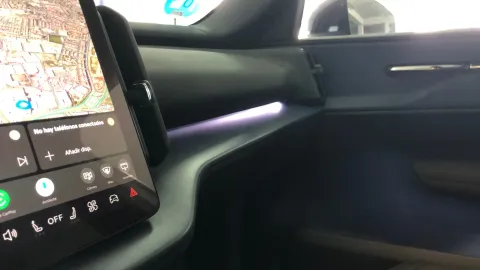 Car image 28