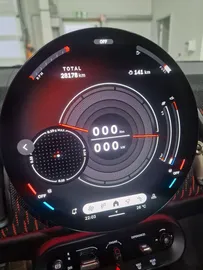 Car image 25