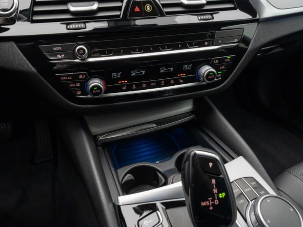 BMW 530 Touring 215 kW image number 35