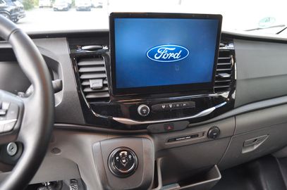 Car image 27