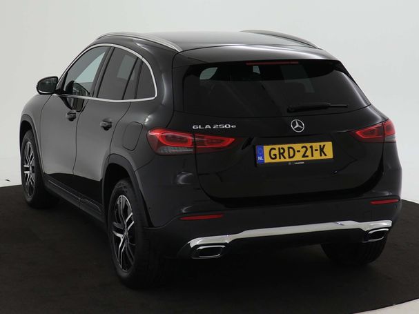 Mercedes-Benz GLA 250 e 160 kW image number 15