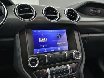 Car image 26