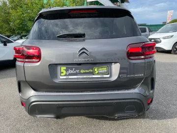 Car image 27