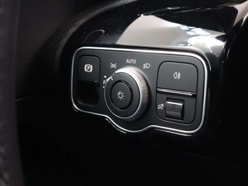 Car image 37