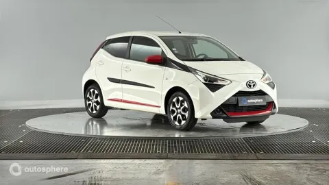 Car image 2