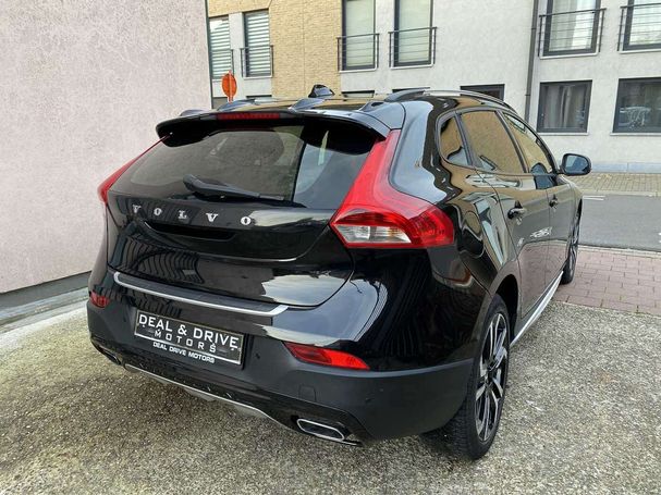 Volvo V40 Cross Country D2 88 kW image number 3