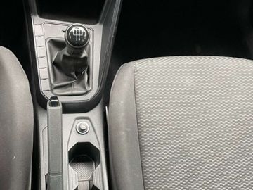 Car image 30