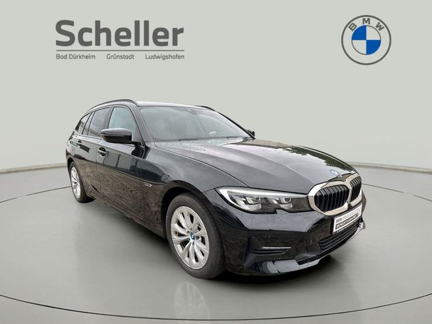 BMW 320i Touring 120 kW image number 7