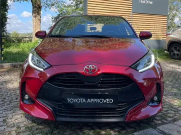 Car image 3