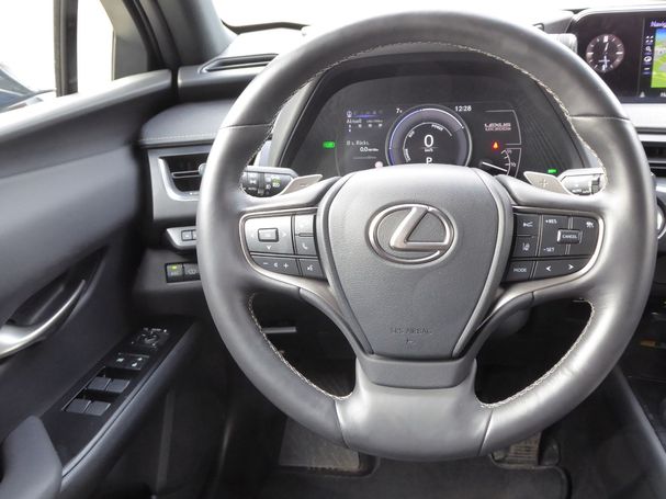 Lexus UX 300e 150 kW image number 15